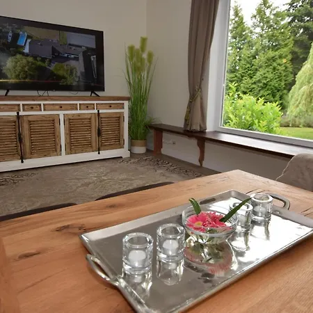 Hideaway Mit Aussenpool, Sauna Und Kamin