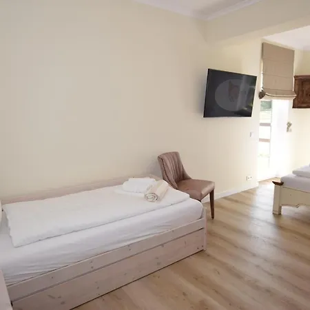 بيت للعطل Hideaway Mit Aussenpool, Sauna Und Kamin Bosau