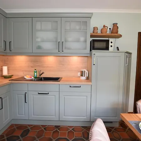 Prázdninový dům Hideaway Mit Aussenpool, Sauna Und Kamin
