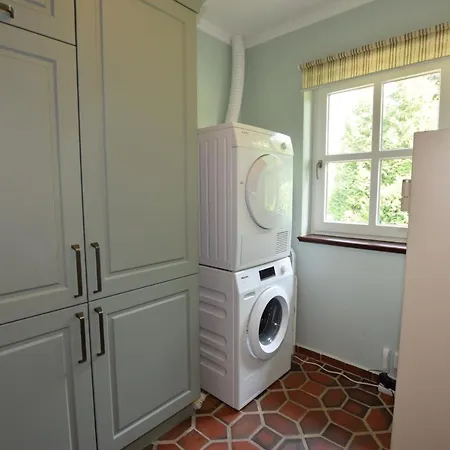 Hideaway Mit Aussenpool, Sauna Und Kamin Bosau